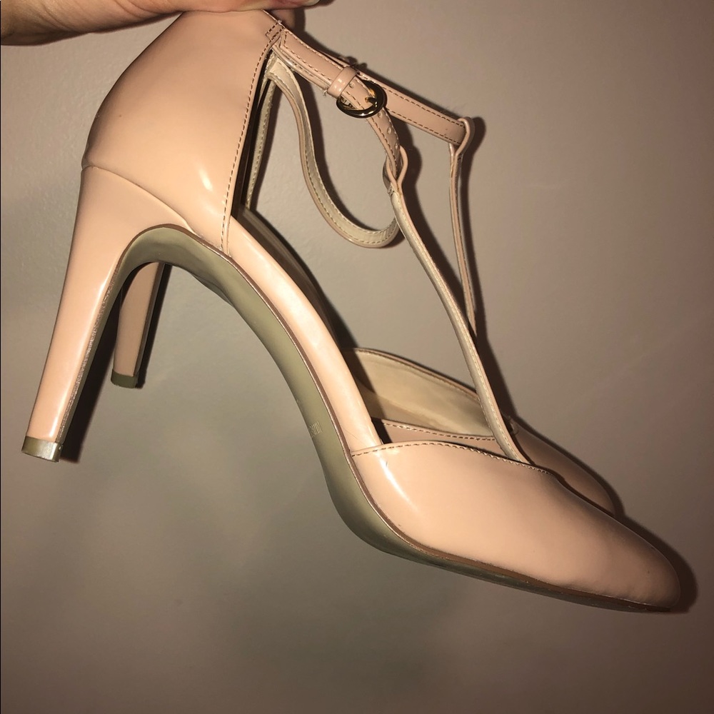 Nine West nude heels - Picture 2 of 2
